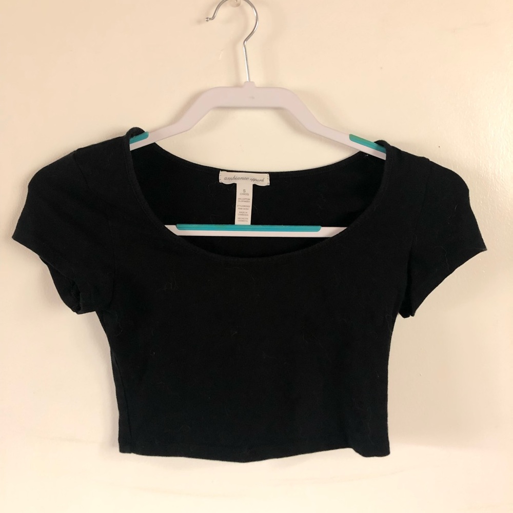 Black cap sleeve crop top. Size xs/s. Barely used